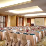 Konferencja w hotelu – jak połączyć program, technikę, catering i nocleg?
